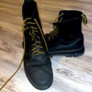 Dr Martens boots 1460